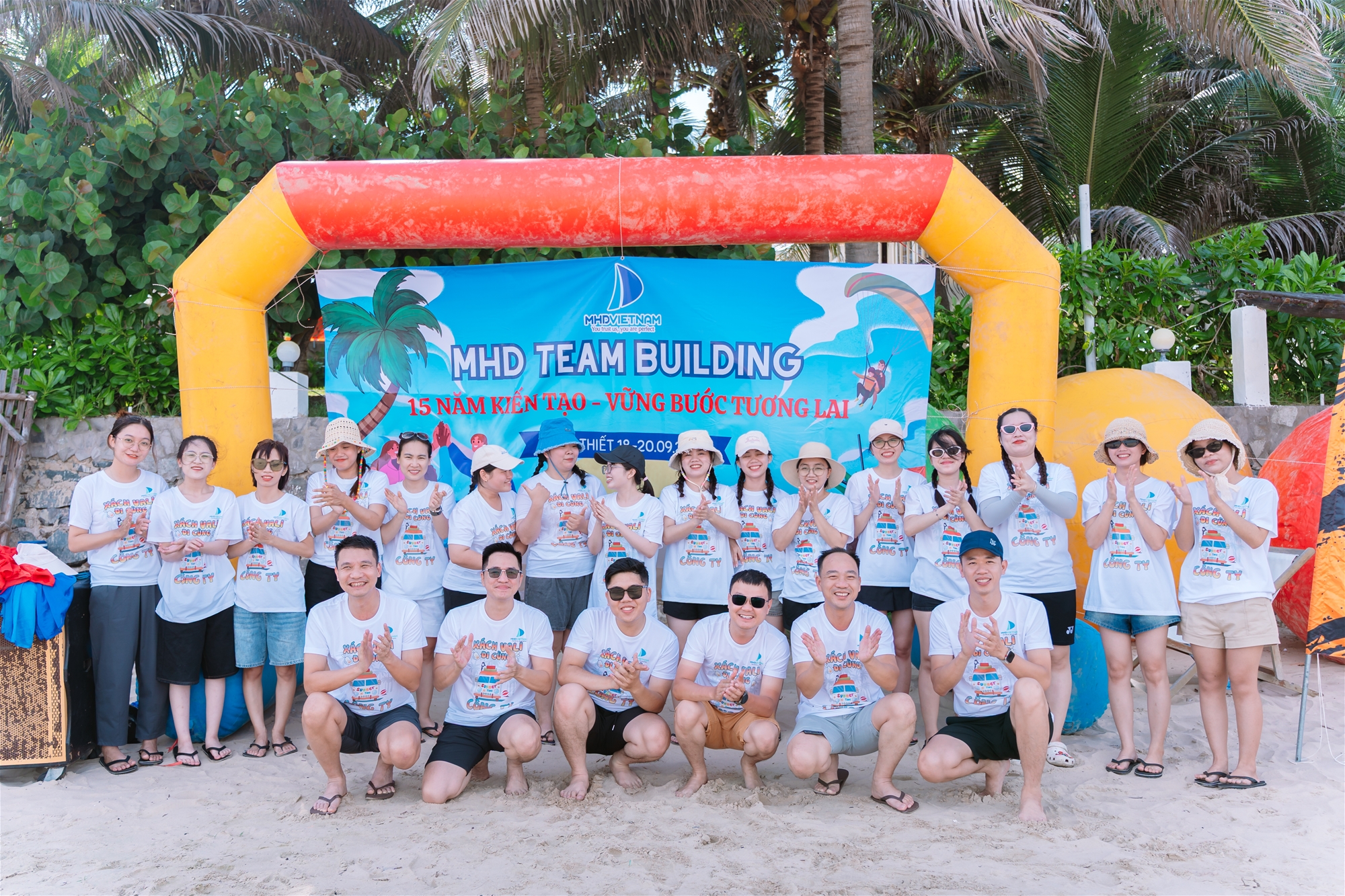 TEAM - GALA CÔNG TY MHD VIỆT NAM